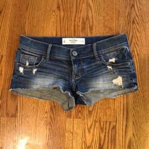 A&F Short shorts, low rise, size 25